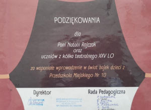 Szkolny teatr w służbie dzieciom