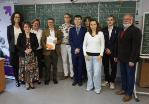 Zdjęcie Dyrekcji oraz organizatorów i reprezentantów UŁ